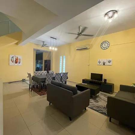 Homestay Raudhah, Taman Gombak Ria Batu Caves Exterior photo