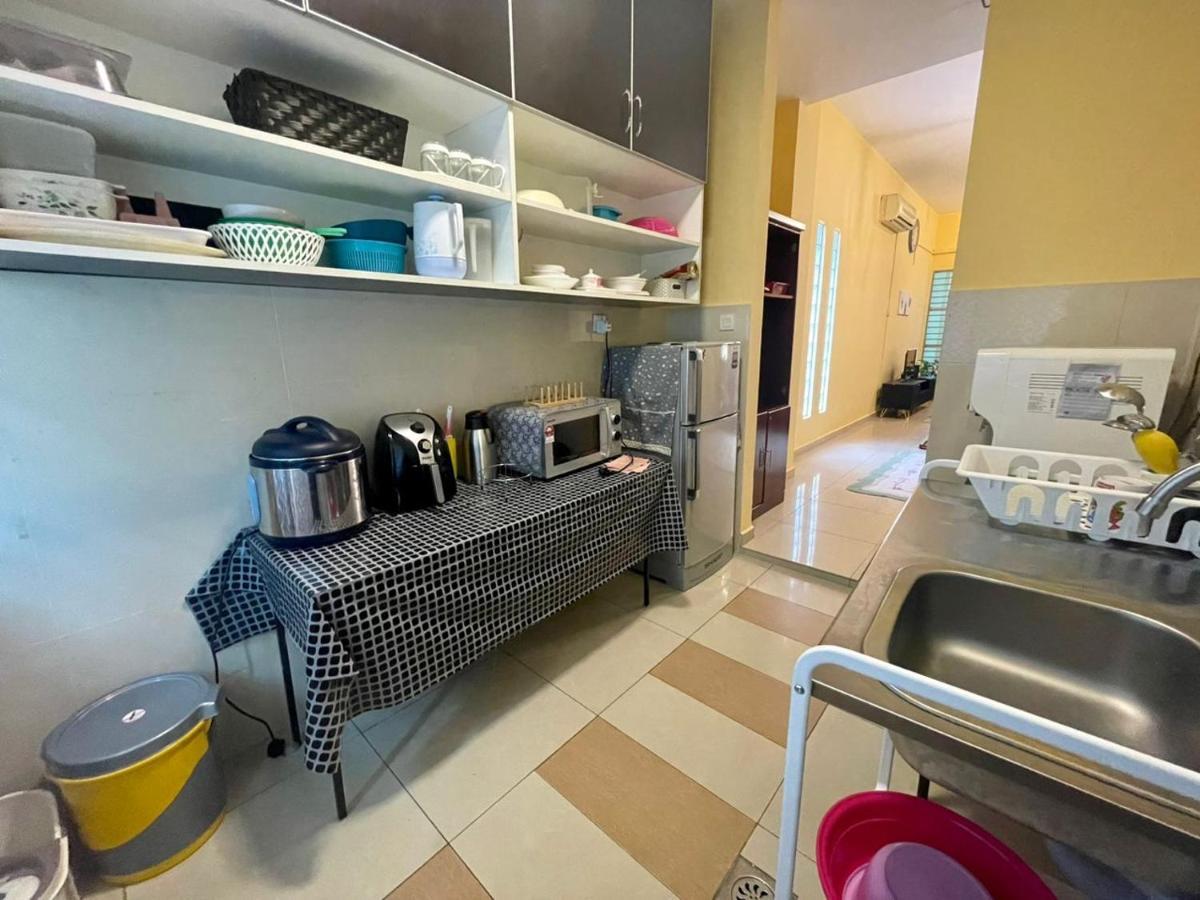 Raudhah, Taman Gombak Ria Holiday home