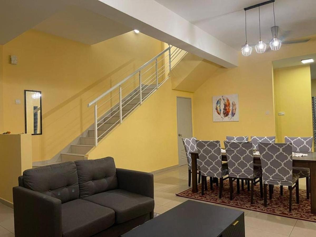 Rumah liburan Raudhah, Taman Gombak Ria *
